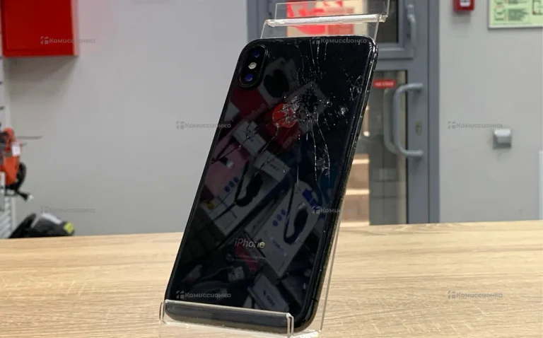 Apple iPhone X 3/64 ГБ