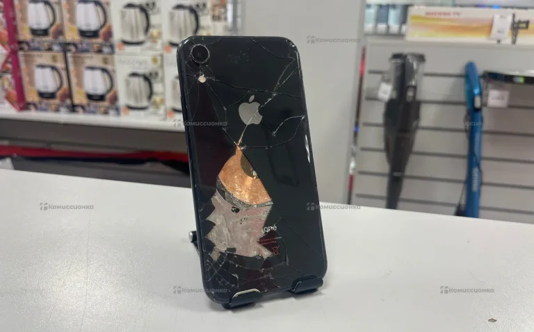 Apple iPhone XR 3/64 ГБ