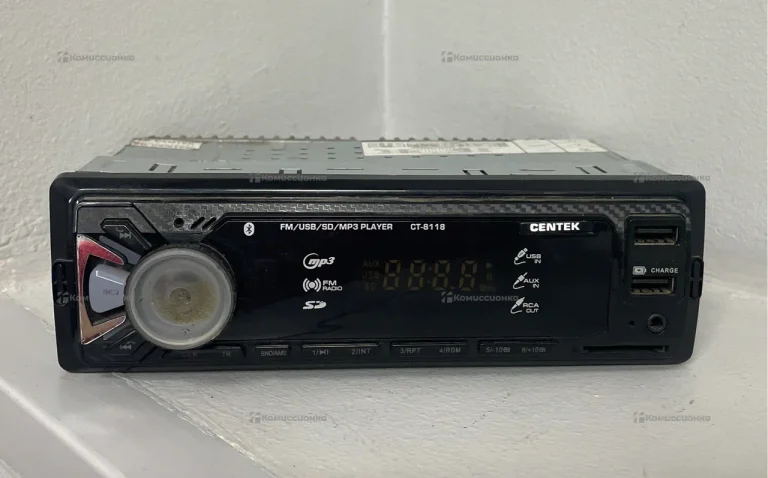 Автомагнитола  CENTEK Ct-8118