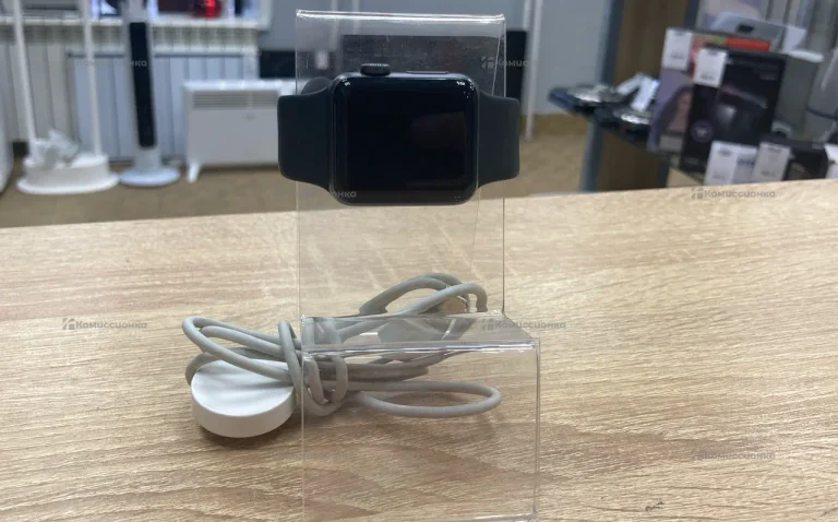 Часы Apple Watch Series 3 38mm