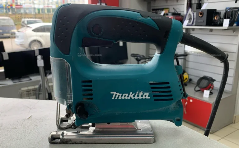 Makita лобзик 4326 / 4329