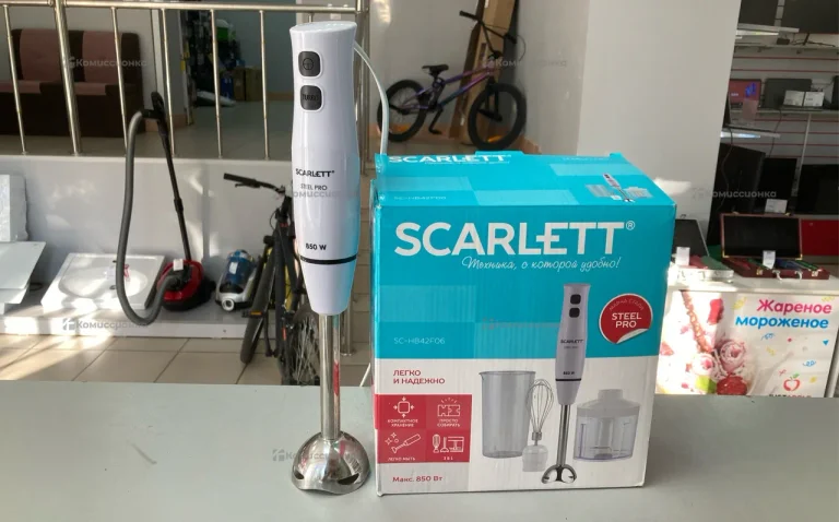 Блендер Scarlett SC-HB42F06