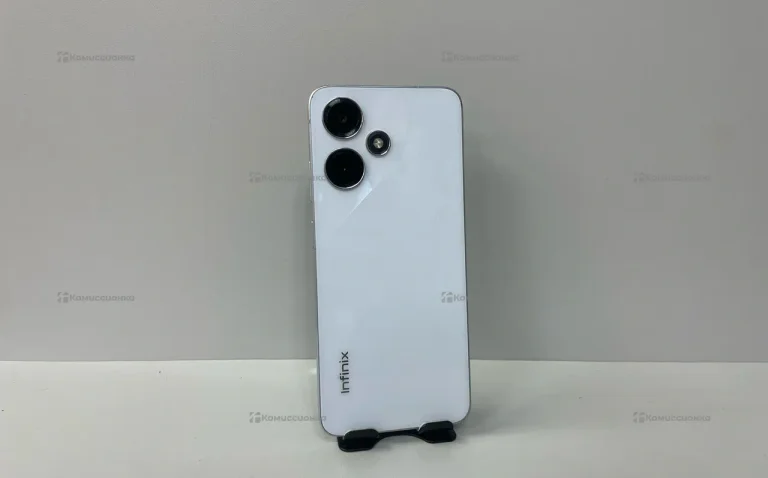 Infinix Hot 30 Play 8/128 ГБ