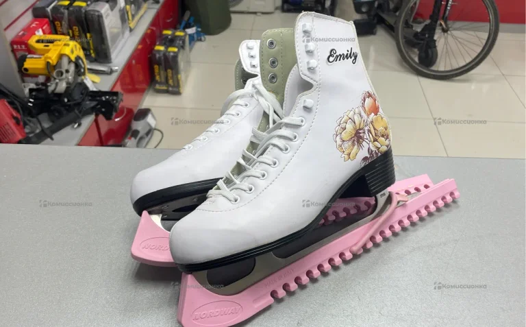 Коньки фигурные Nordway Emily 40r