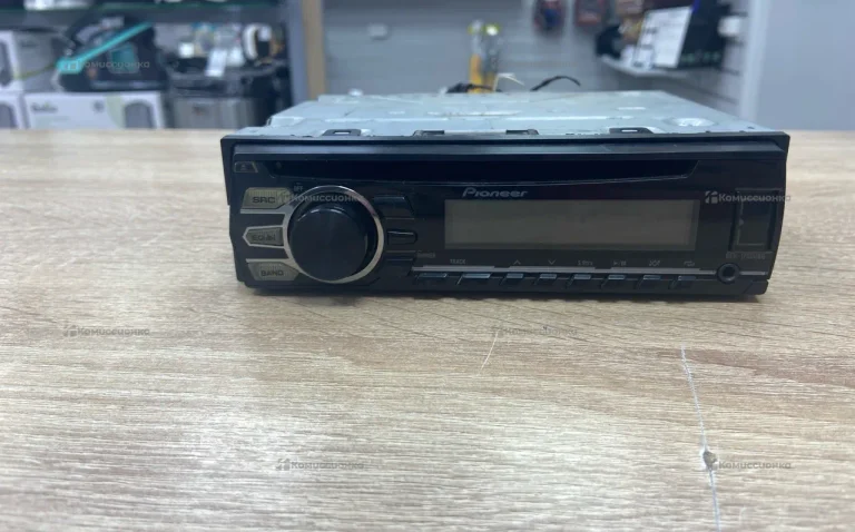 Автомагнитола Pioneer DEH-1700UBG