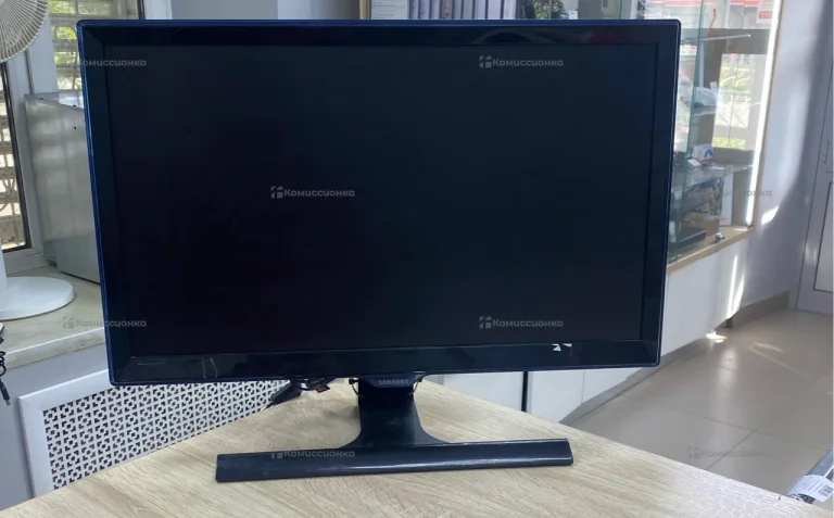 Монитор Samsung LS22E390