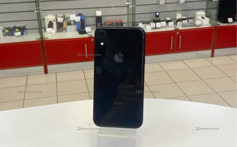 Apple iPhone XR 3/64 ГБ