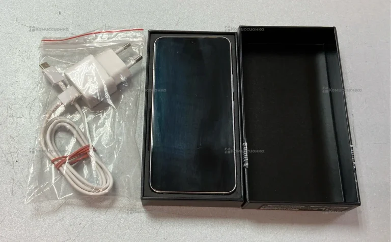 Samsung Galaxy S22 8/128Gb