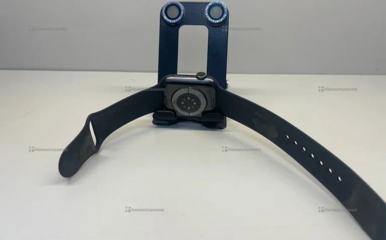 Часы Apple Watch 6