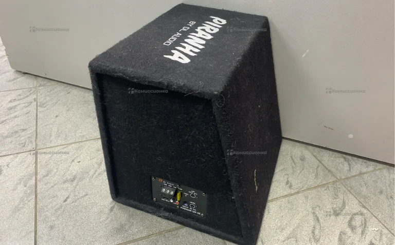 Сабвуфер активный DL Audio Piranha 12A SE