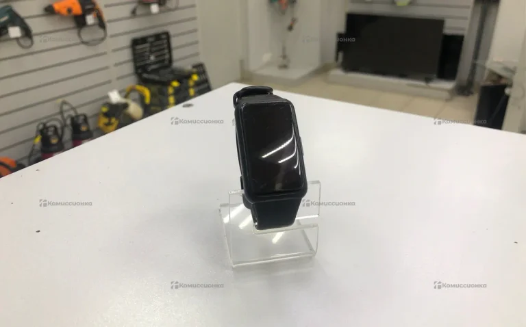 Часы  huawei band 7