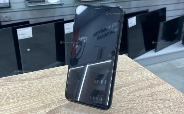 Apple iPhone X 3/64 ГБ