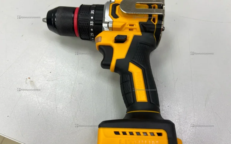 Шуруповерт DeWalt (реплика)