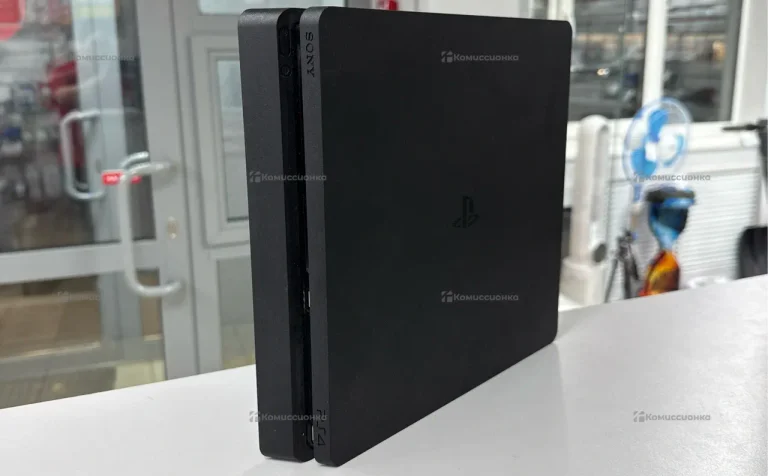Приставка PS4 slim 500Gb