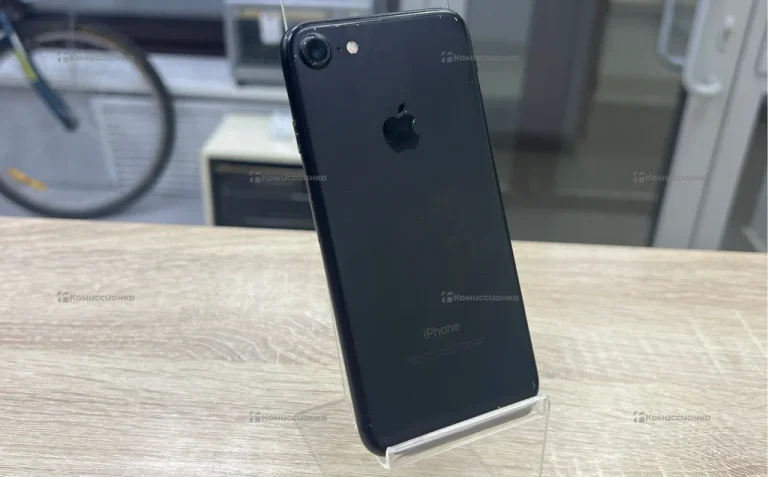 Apple iPhone 7 2/32 ГБ