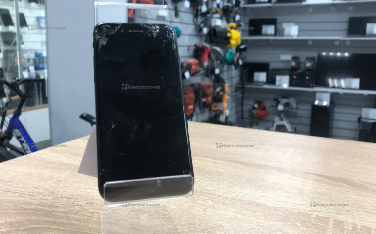 Apple iPhone SE (2022) 64Gb