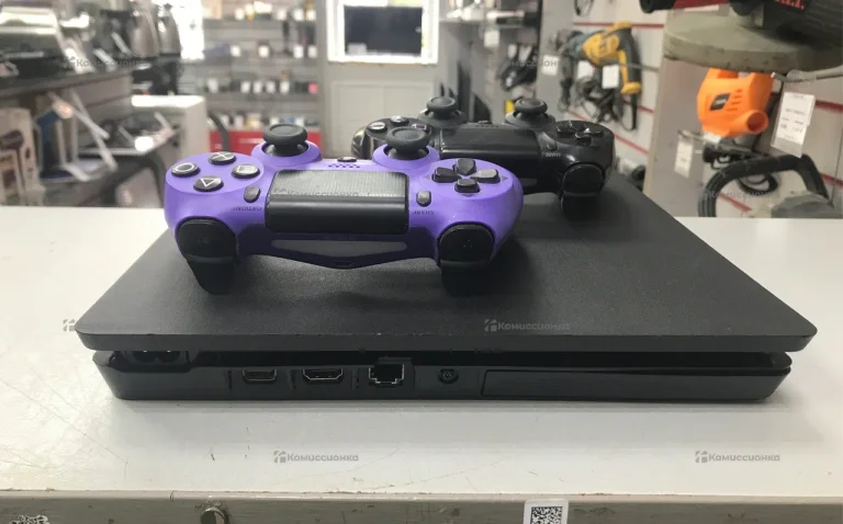 Приставка  PS4 Slim 500GB