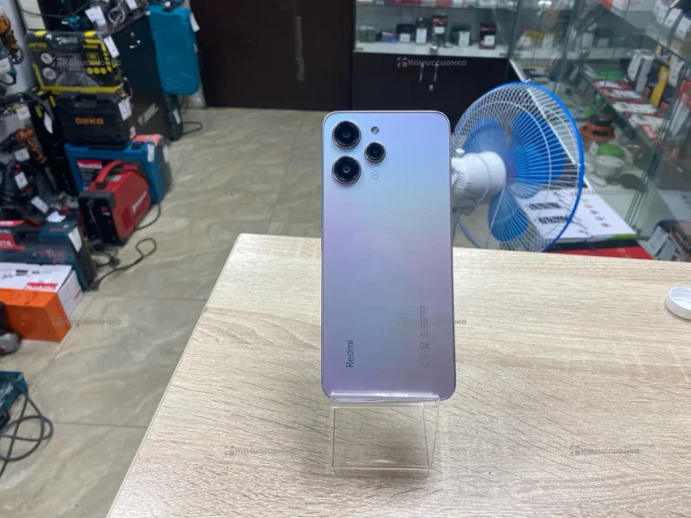 Xiaomi Redmi 12 8/256 ГБ