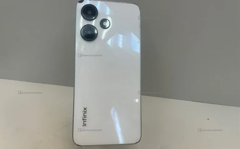 Infinix Hot 30i 4/64 ГБ