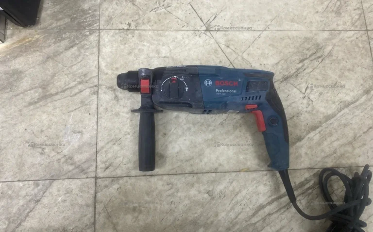 Перфоратор Bosch GBH 220