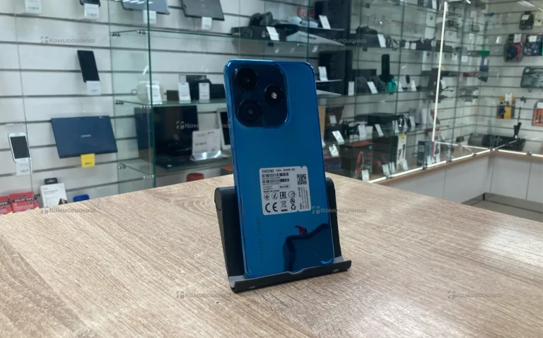 Tecno Spark 10C 4/64 ГБ
