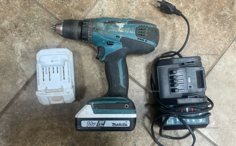 дрель шуруповёрт Makita DF457D