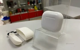 Apple Air Pods 4 ARC