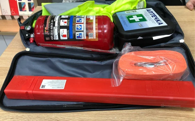 Набор автомобилиста Geely ASSISTANCE, 7 в 1