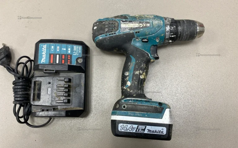 дрель шуруповёрт Makita DF457D