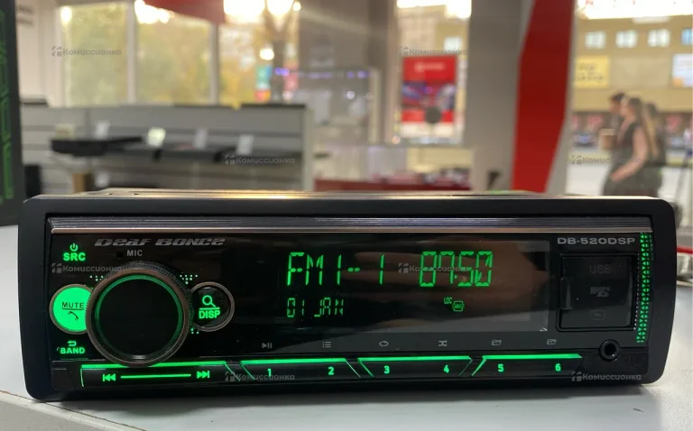 Автомагнитола  Deaf Bonce DB-520DSP