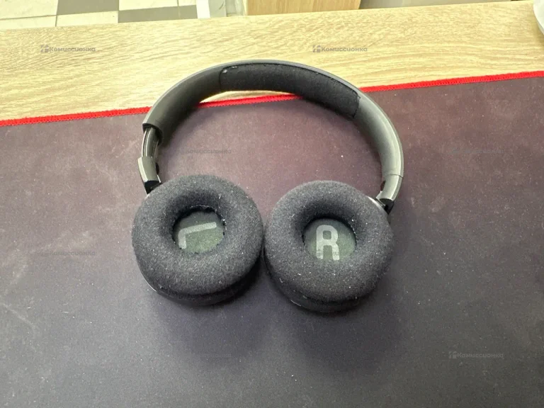 Наушники  JBL