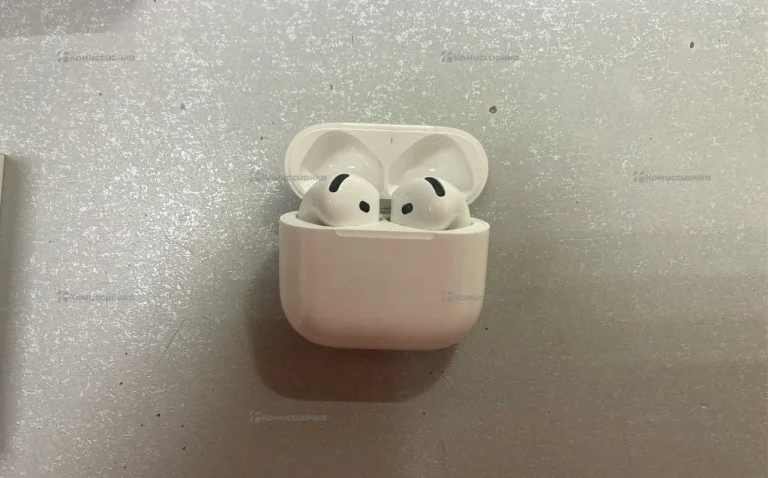 Наушники  AirPods 4