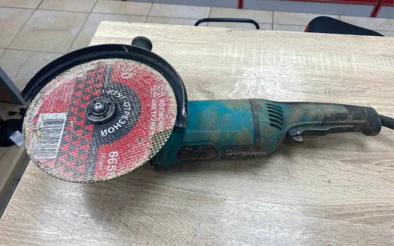 УШМ Oasis AG-230/230