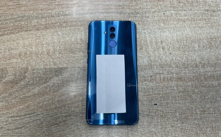 Huawei Mate 20 lite 4/64 ГБ