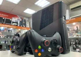 Приставка Xbox 360 S