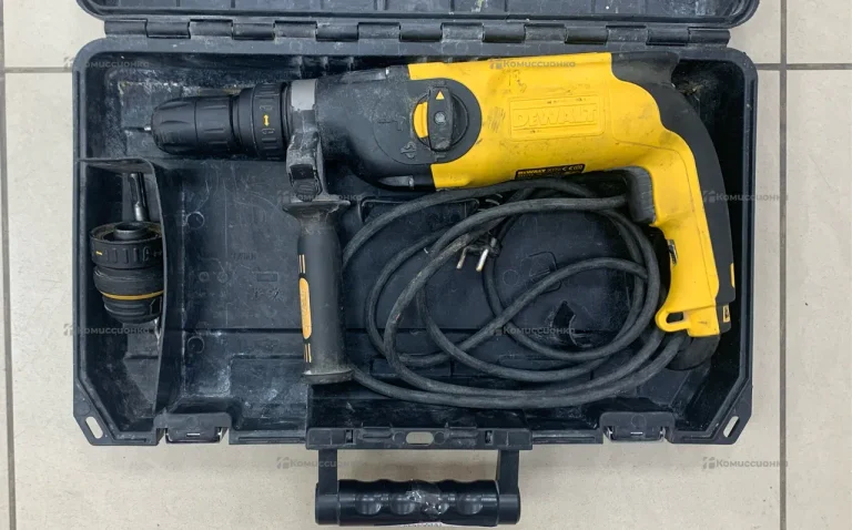 перфоратор Dewalt D25114 -qs