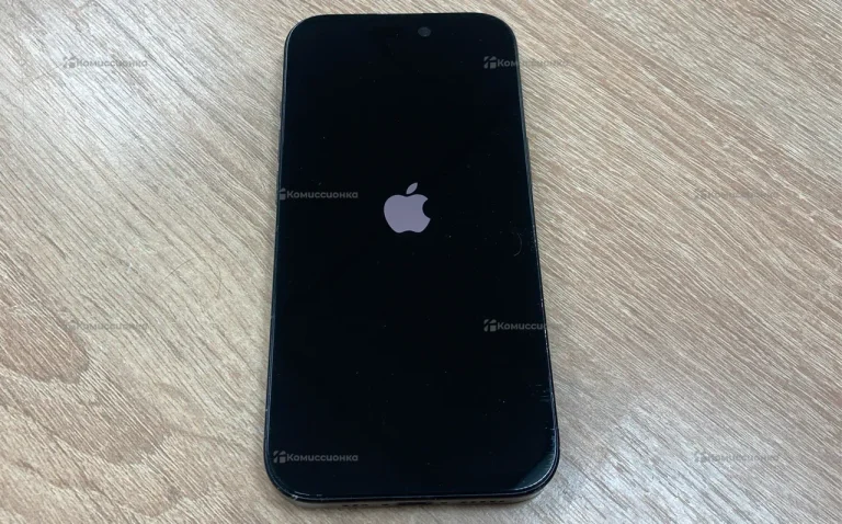 Apple iPhone 15 6/128 ГБ