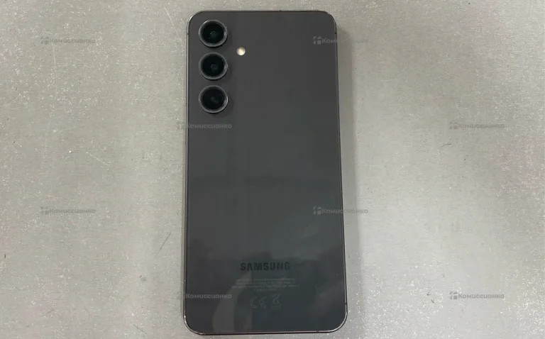 Samsung Galaxy S24 FE 8/256 ГБ