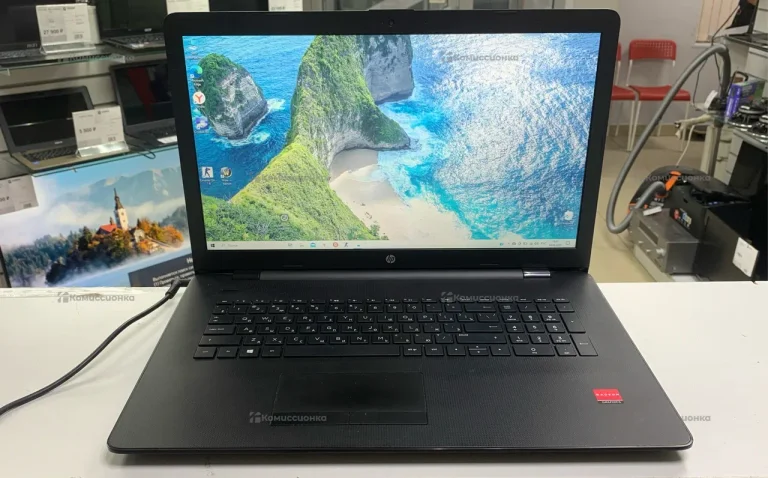 Ноутбук HP  17-ak066ur