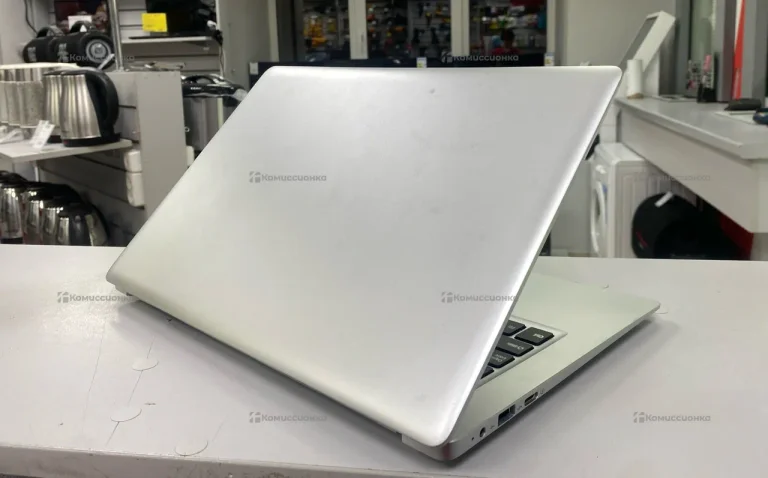 Ноутбук  uniqcell