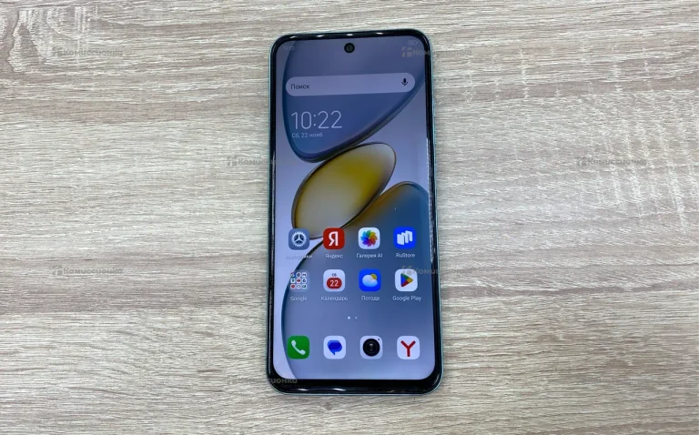 Tecno Spark Go 1 4/128 ГБ