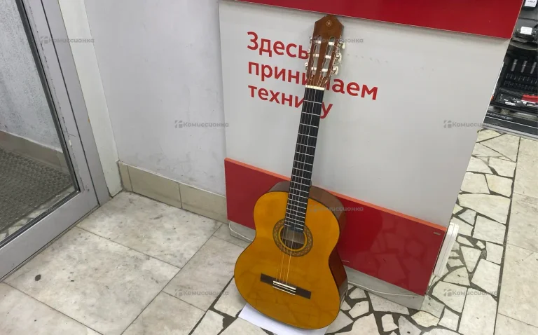 Гитара YAMAHA