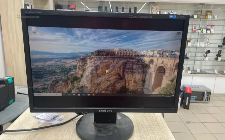 Монитор Samsung SyncMaster 2243NW