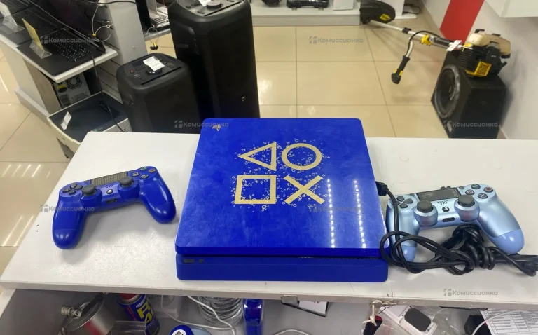 PlayStation 4 slim 1 Tb
