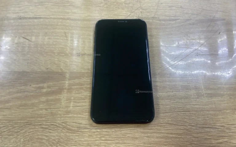 Apple iPhone XR 3/64 ГБ