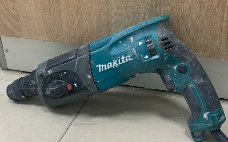 Перфоратор Makita HR2470 2023г.
