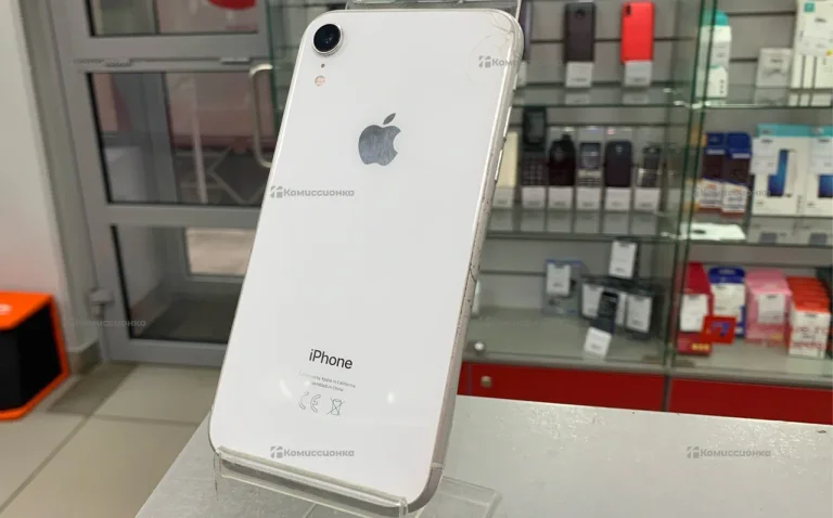 Apple iPhone XR 3/64 ГБ
