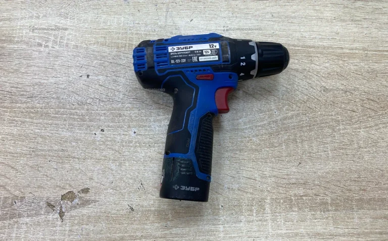 Дрель-шуруповерт ЗУБР DL-121-22F