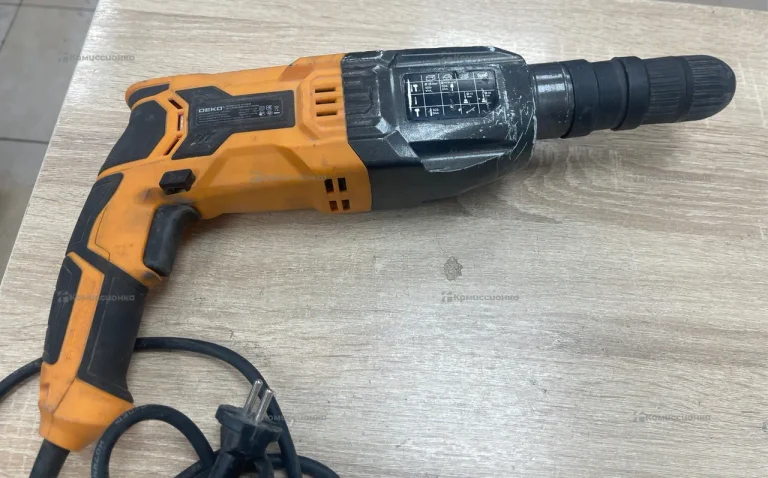 Перфоратор сетевой DKH1350W