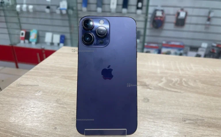 Apple iPhone XR 3/128 ГБ